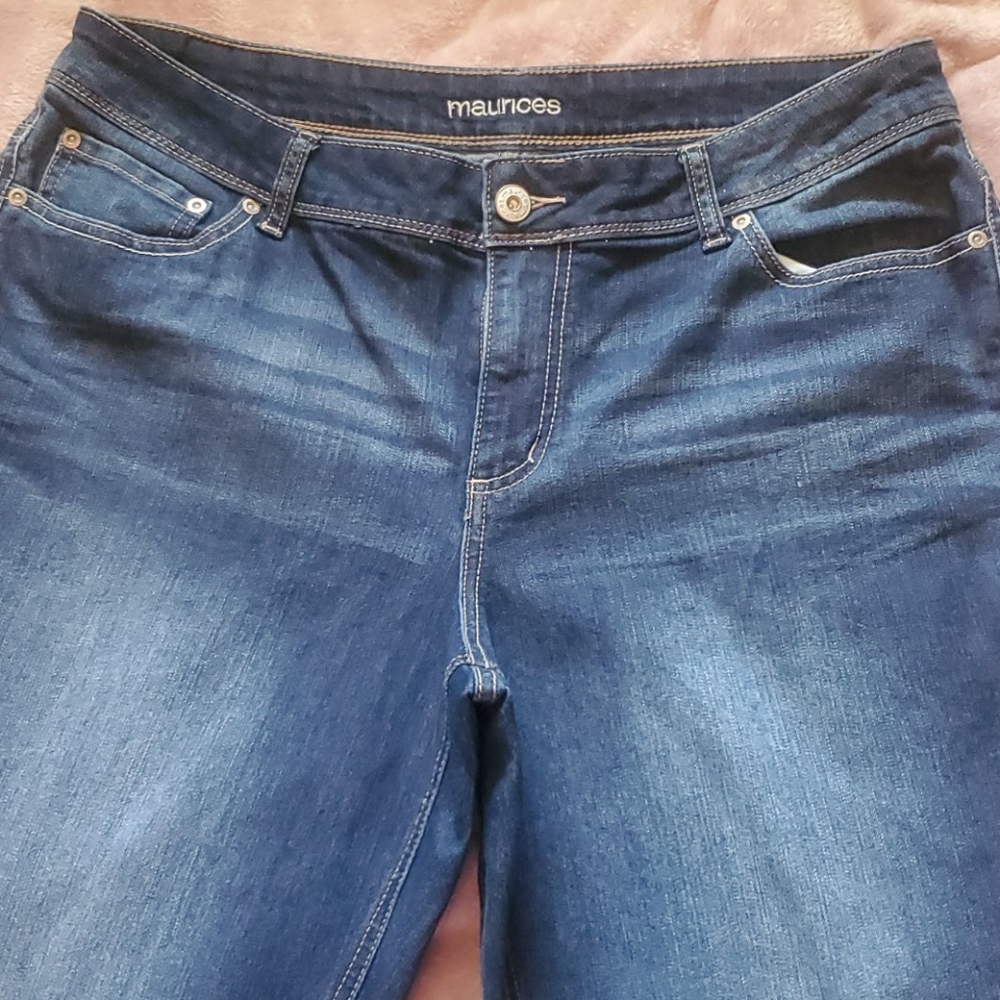 MAURICES JEANS SIZE 18 REG